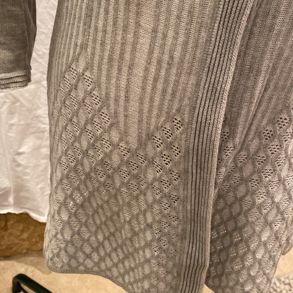 Super cute, long gray cardigan with buttons. - Picture 3 of 6